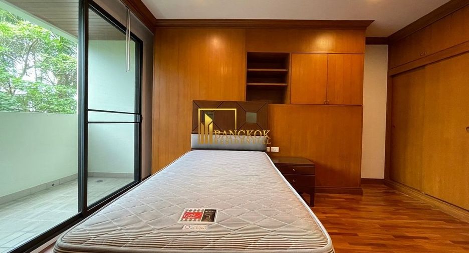 Apartamento en alquiler de 3 habitaciones en Khlong Toei, Bangkok
