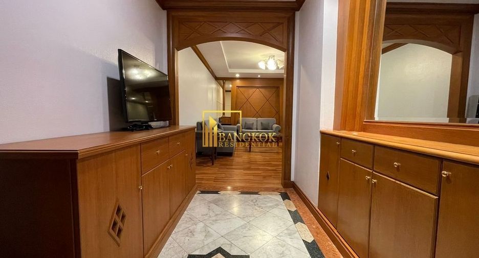 Apartamento en alquiler de 3 habitaciones en Khlong Toei, Bangkok