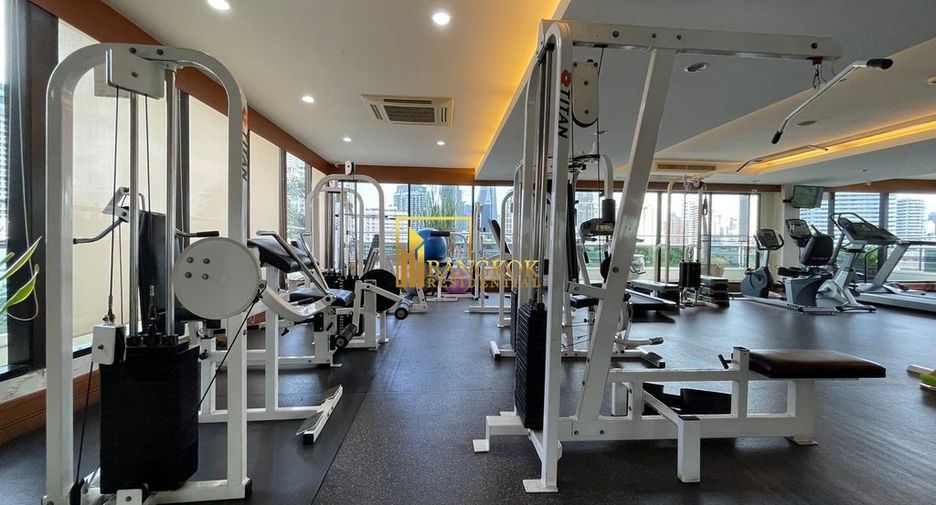 Apartamento en alquiler de 3 habitaciones en Khlong Toei, Bangkok