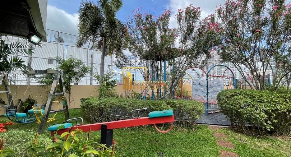 Apartamento en alquiler de 3 habitaciones en Khlong Toei, Bangkok