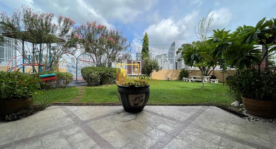 Apartamento en alquiler de 3 habitaciones en Khlong Toei, Bangkok