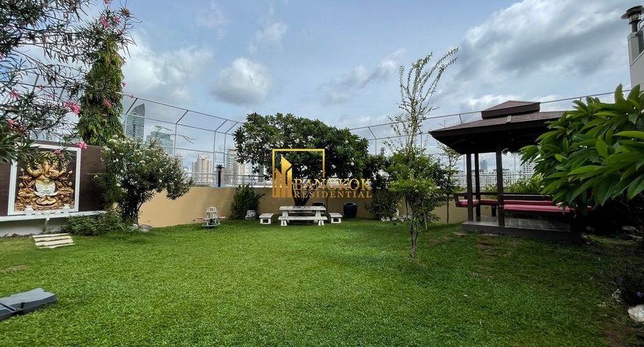 Apartamento en alquiler de 3 habitaciones en Khlong Toei, Bangkok