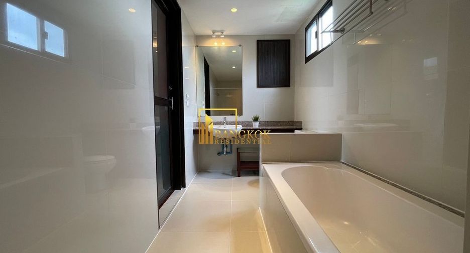 Apartamento en alquiler de 3 habitaciones en Watthana, Bangkok