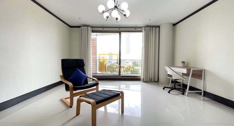 Apartamento en alquiler de 3 habitaciones en Watthana, Bangkok