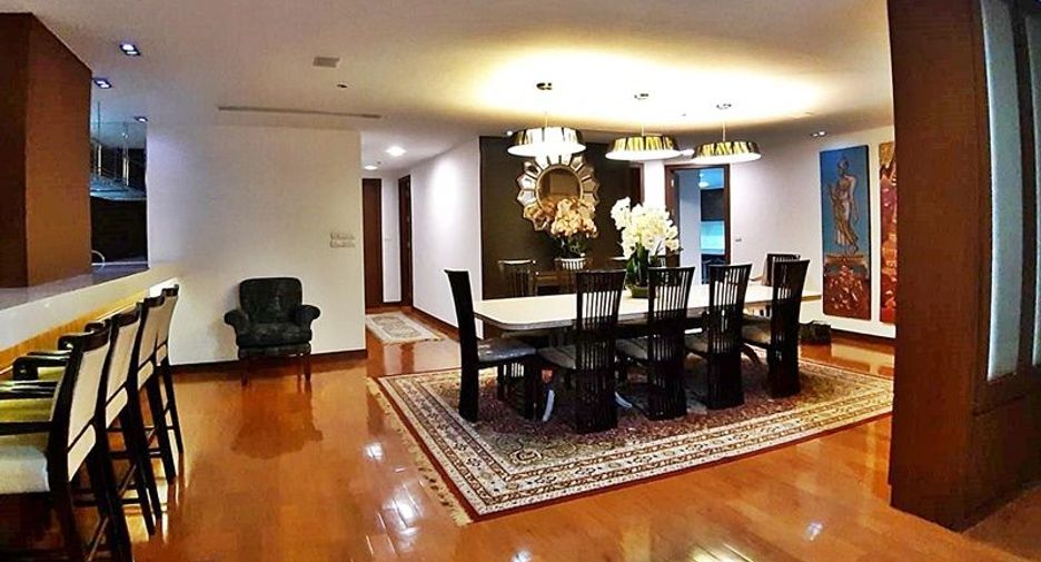 For rent 3 bed condo in Watthana, Bangkok