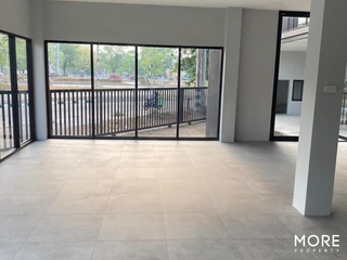 For rent 6 bedrooms retail Space in Mueang Chiang Mai, Chiang Mai