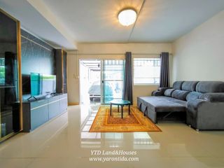 For rent 2 bed townhouse in Bang Phli, Samut Prakan