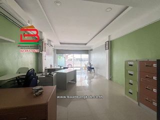 For rent and for sale 3 bedrooms retail Space in Sai Mai, Bangkok
