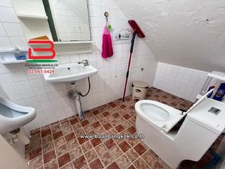 For rent and for sale 3 bedrooms retail Space in Sai Mai, Bangkok