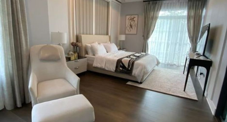 For sale 4 bedrooms house in Bang Khen, Bangkok