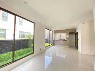 For rent 4 ベッドルーム house in Bang Kapi, Bangkok
