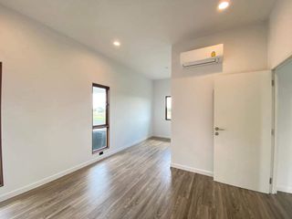 For rent 4 ベッドルーム house in Bang Kapi, Bangkok
