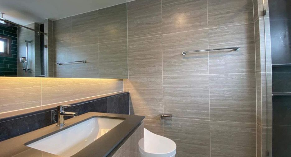 For rent 4 ベッドルーム house in Bang Kapi, Bangkok