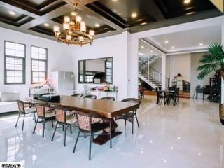 For sale 5 bed house in Khlong Luang, Pathum Thani
