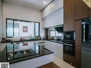For sale 5 bed house in Khlong Luang, Pathum Thani