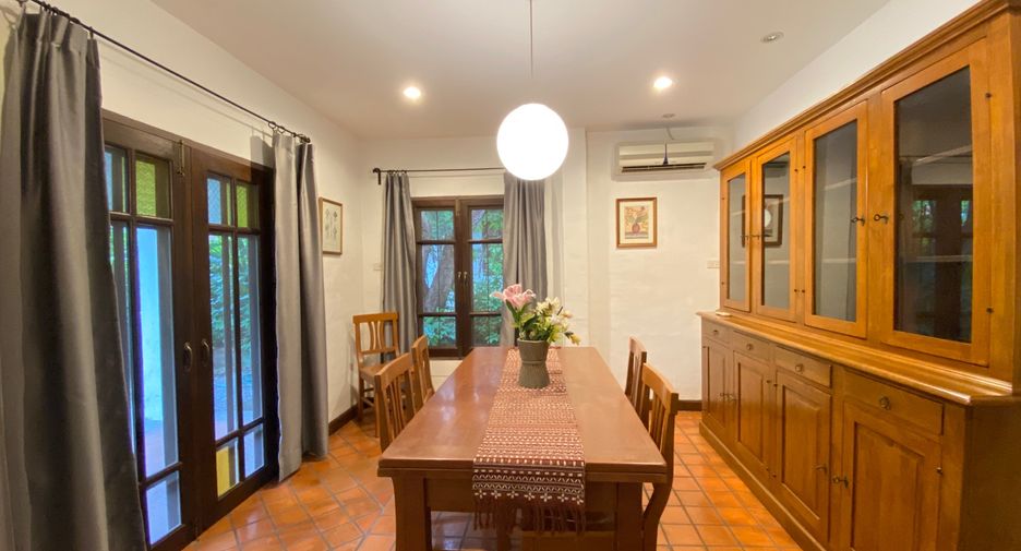 For rent 3 bedrooms house in Mueang Chiang Mai, Chiang Mai