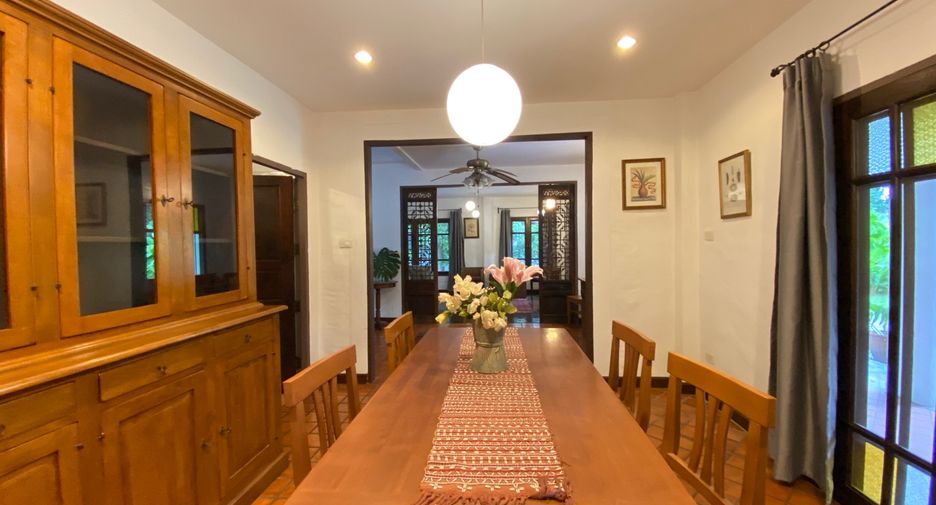 For rent 3 bedrooms house in Mueang Chiang Mai, Chiang Mai