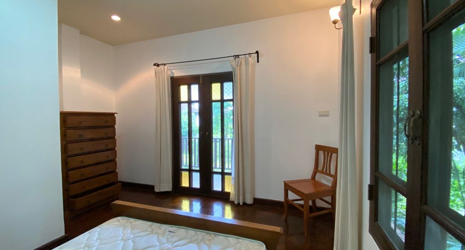 For rent 3 bedrooms house in Mueang Chiang Mai, Chiang Mai