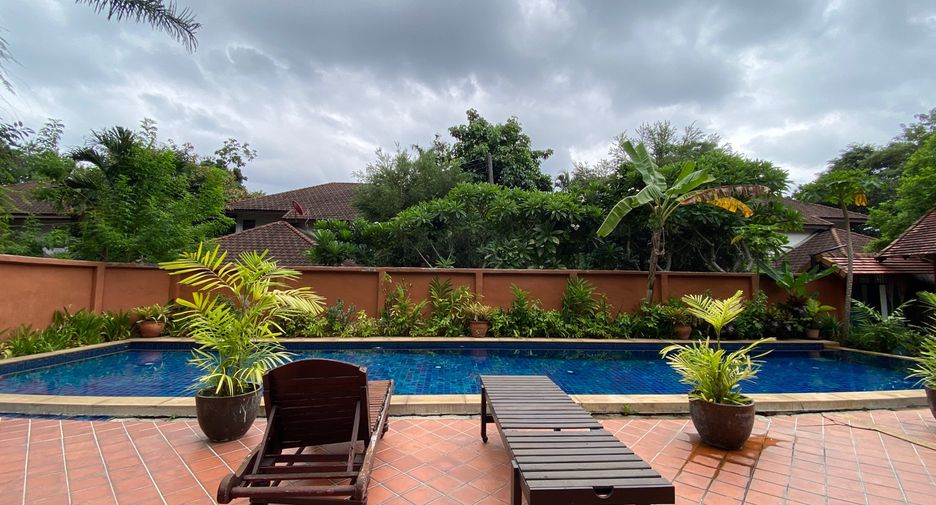 For rent 3 bedrooms house in Mueang Chiang Mai, Chiang Mai