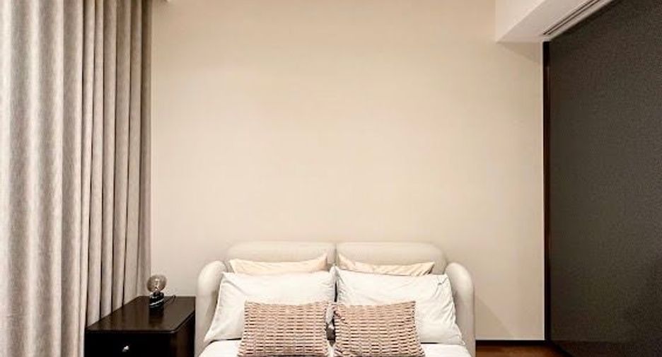 For sale 2 bedrooms condo in Khlong Toei, Bangkok