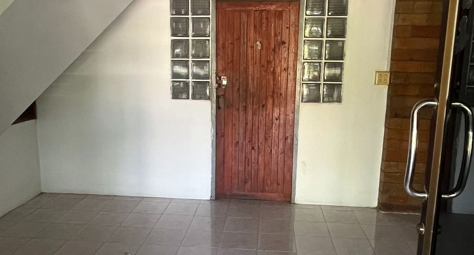 For rent and for sale 14 bed retail Space in Mueang Uttaradit, Uttaradit