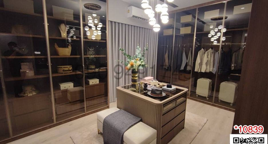 For sale 3 bedrooms retail Space in Bueng Kum, Bangkok