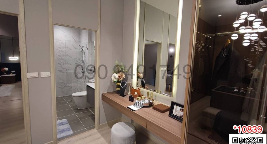 For sale 3 bedrooms retail Space in Bueng Kum, Bangkok