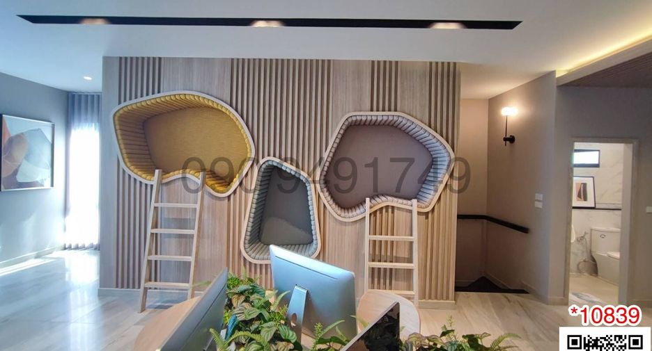 For sale 3 bedrooms retail Space in Bueng Kum, Bangkok
