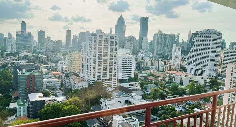 For rent 2 Beds condo in Khlong Toei, Bangkok