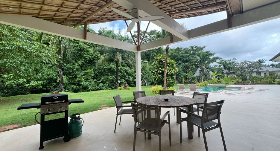 For sale 5 bedrooms villa in Mueang Krabi, Krabi