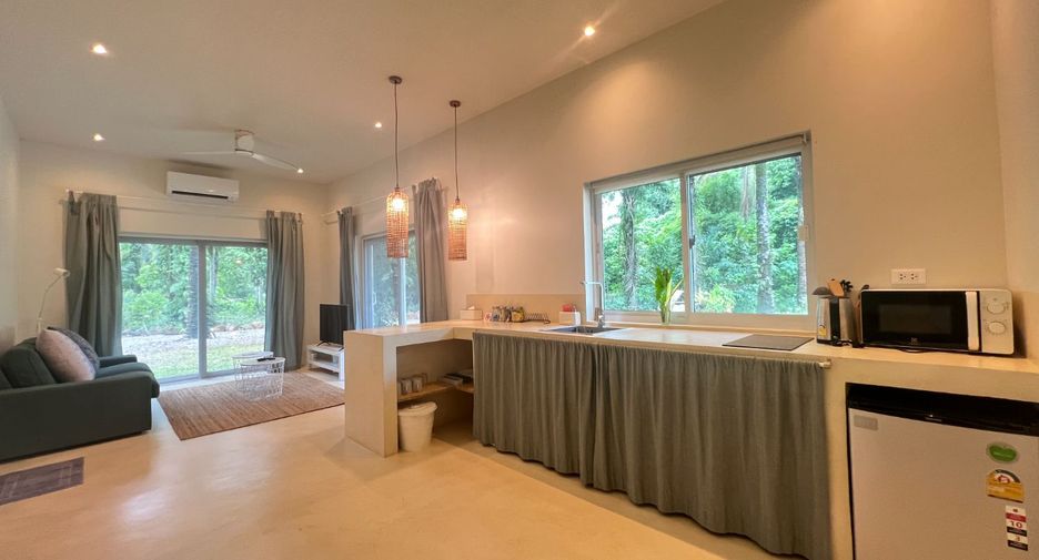 For sale 5 bedrooms villa in Mueang Krabi, Krabi