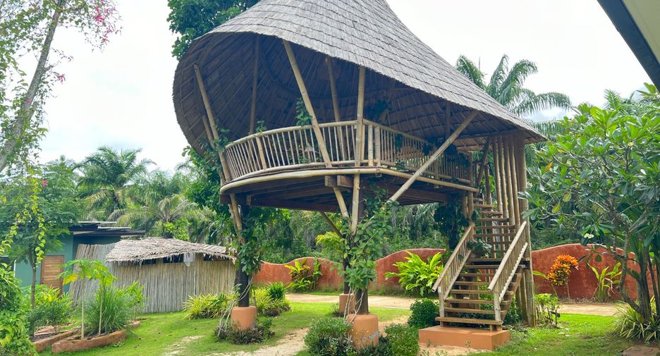 For sale 5 bedrooms villa in Mueang Krabi, Krabi