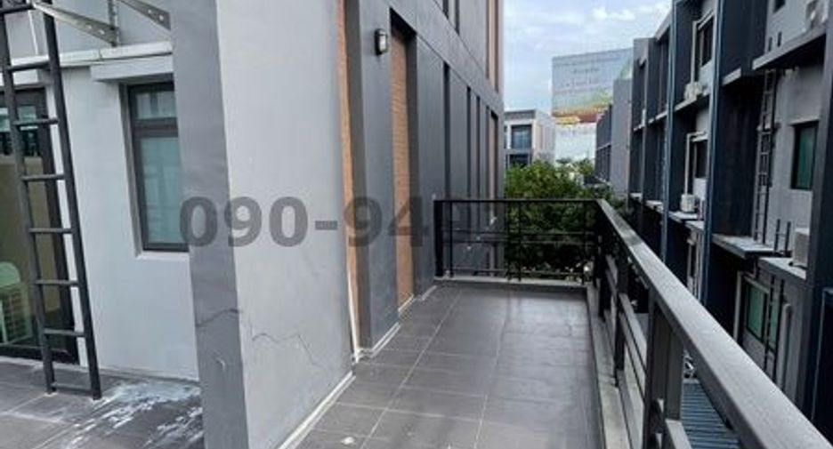 Local comercial en alquiler de 3 habitaciones en Pak Kret, Nonthaburi
