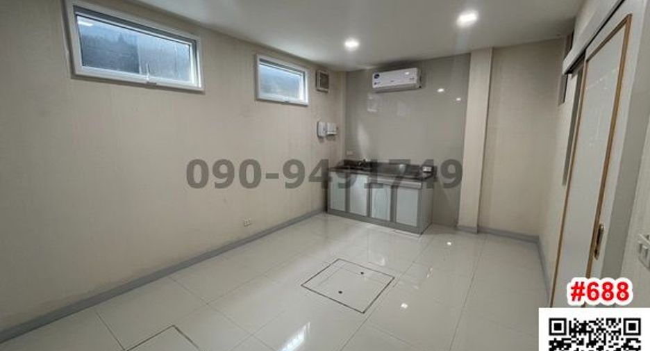 Local comercial en alquiler de 3 habitaciones en Pak Kret, Nonthaburi