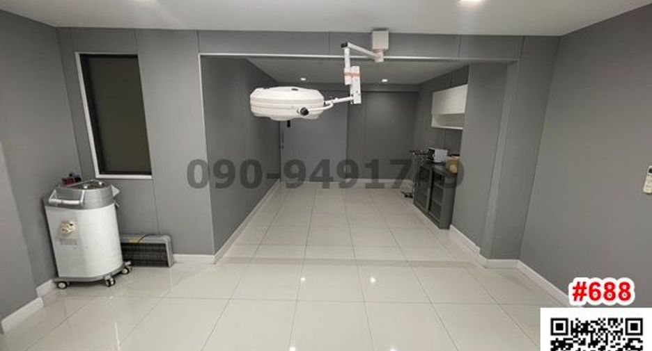 Local comercial en alquiler de 3 habitaciones en Pak Kret, Nonthaburi