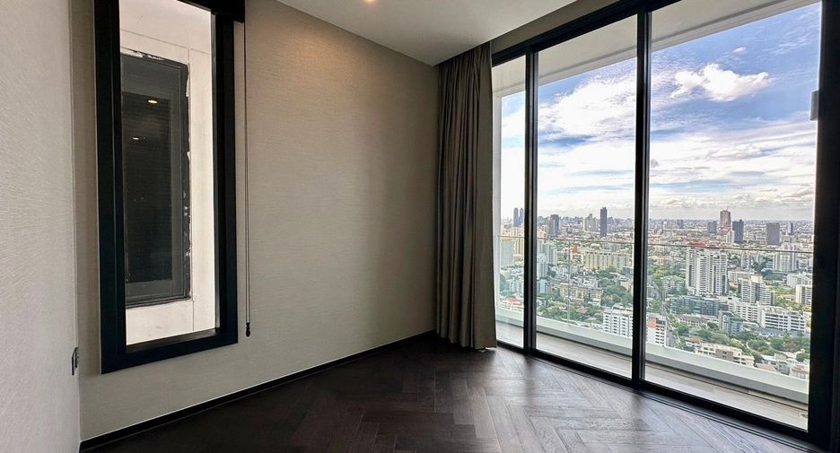 Condo en alquiler de 3 habitaciones en Khlong Toei, Bangkok