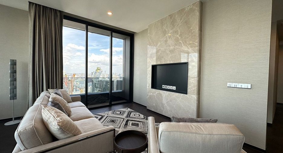Condo en alquiler de 3 habitaciones en Khlong Toei, Bangkok