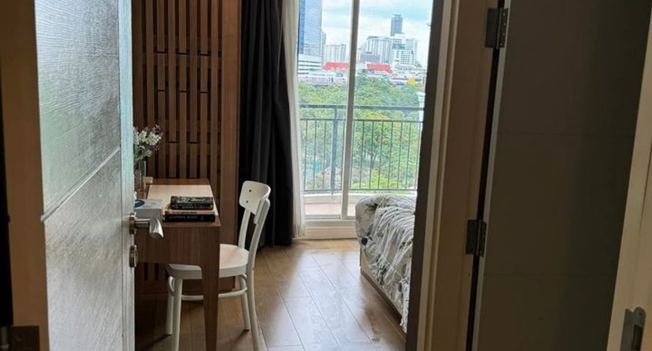 For rent そして for sale 2 ベッドルーム condo in Khlong Toei, Bangkok
