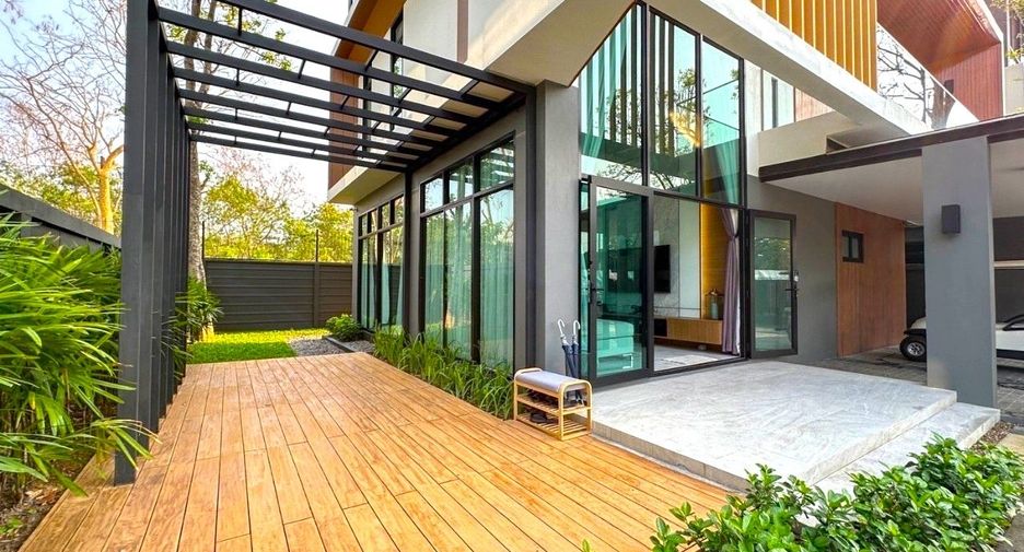 À vendre 4 chambres maison à San Sai, Chiang Mai
