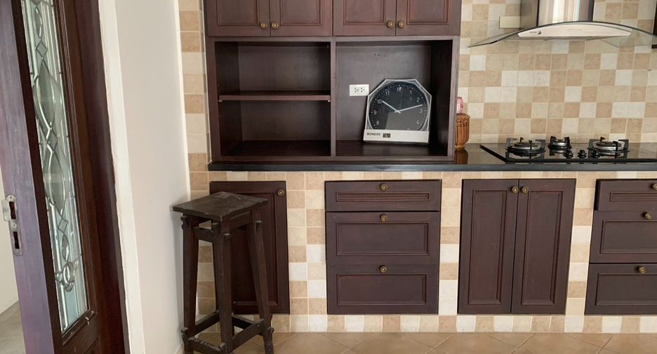 For sale 4 bed house in Lam Luk Ka, Pathum Thani