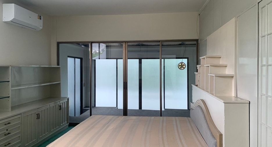 For sale 4 bed house in Lam Luk Ka, Pathum Thani