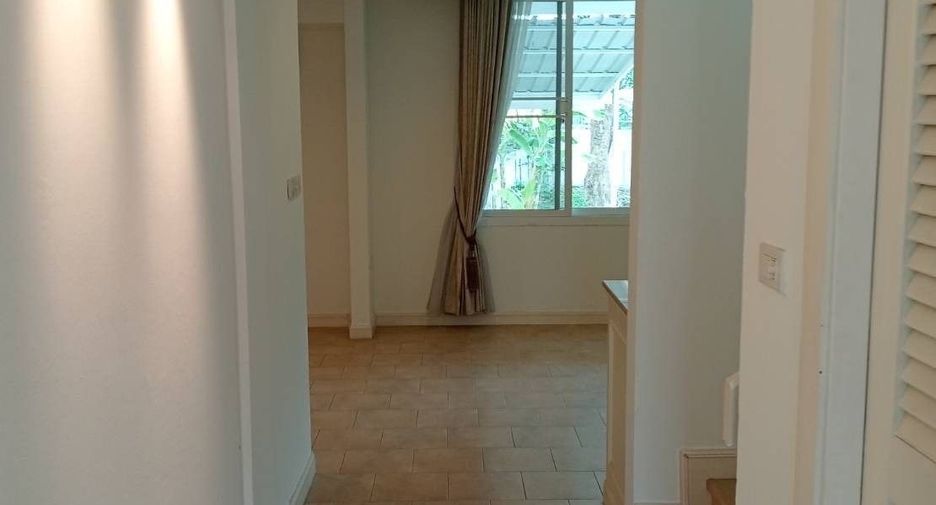 For sale 4 bed house in Lam Luk Ka, Pathum Thani