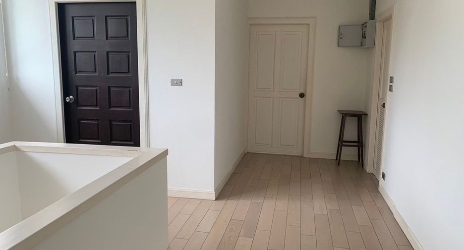 For sale 4 bed house in Lam Luk Ka, Pathum Thani