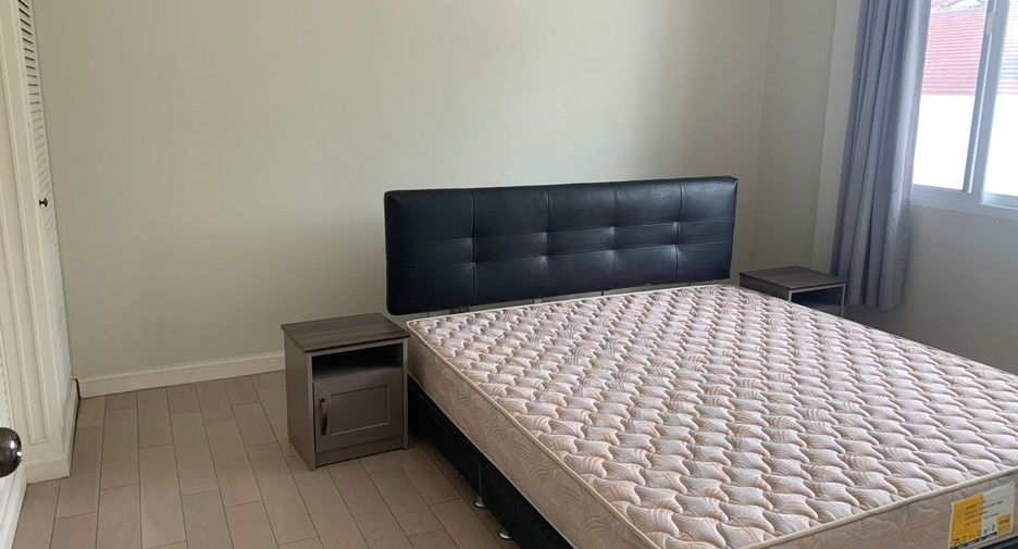 For sale 4 bed house in Lam Luk Ka, Pathum Thani