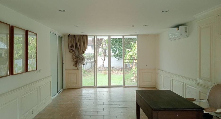 For sale 4 bed house in Lam Luk Ka, Pathum Thani