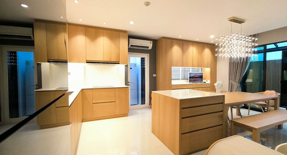 Haus zum Kauf mit 3 Zimmer in Prawet, Bangkok