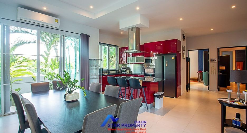For sale 3 ベッドルーム villa in Hua Hin, Prachuap Khiri Khan
