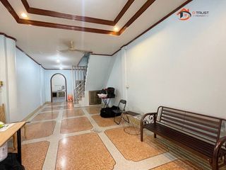 出售 3 卧室 联排别墅 在 Bang Kho Laem, 曼谷