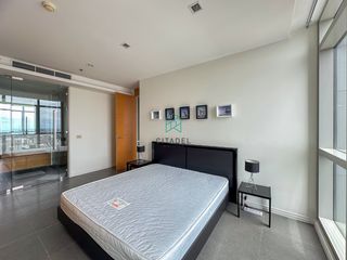 Продажа 1 кровать кондо в Сатхон, Бангкок