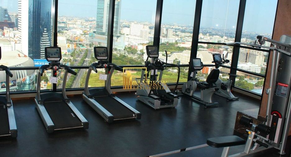 Condo en alquiler de 2 habitaciones en Huai Khwang, Bangkok